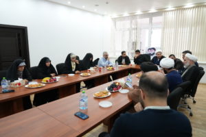 Несколько профессоров и студентов университета Бакер аль-Олум посетили МИЦ