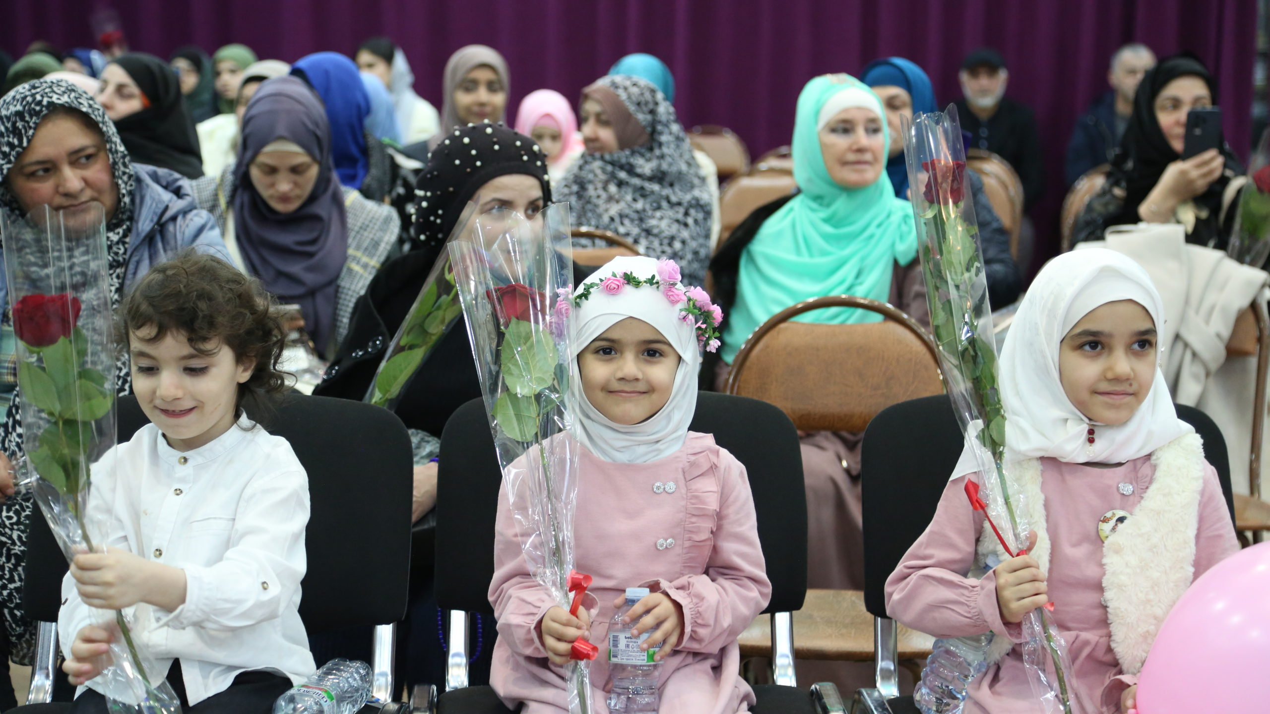 Празднование дня рождения госпожи Фатимы Масуме(C) и празднование дня девочек в MИЦ